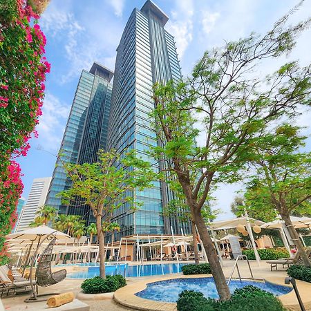 City Centre Rotana Doha Bagian luar foto The Ritz-Carlton, Hong Kong
