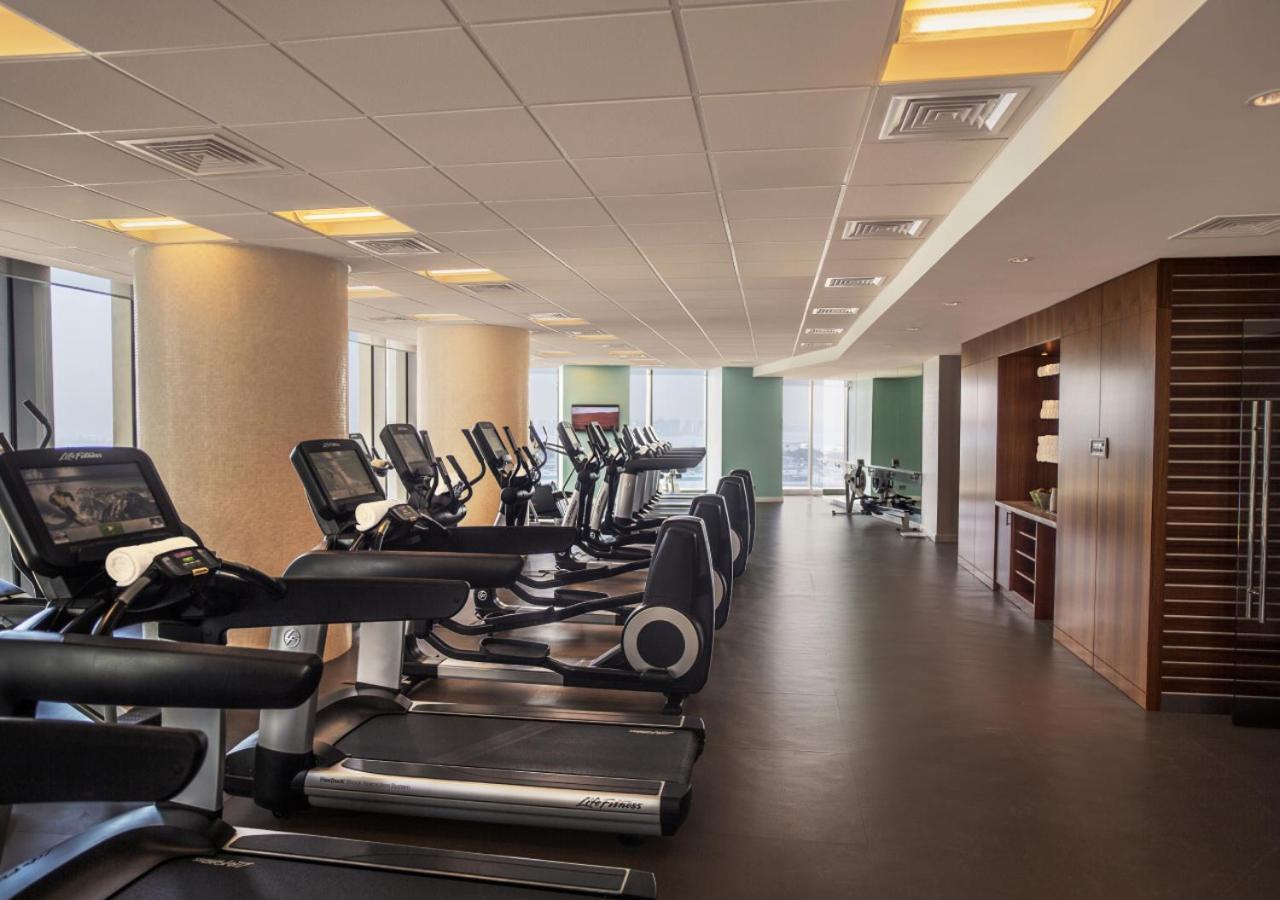 City Centre Rotana Doha Bagian luar foto The gym at the hotel