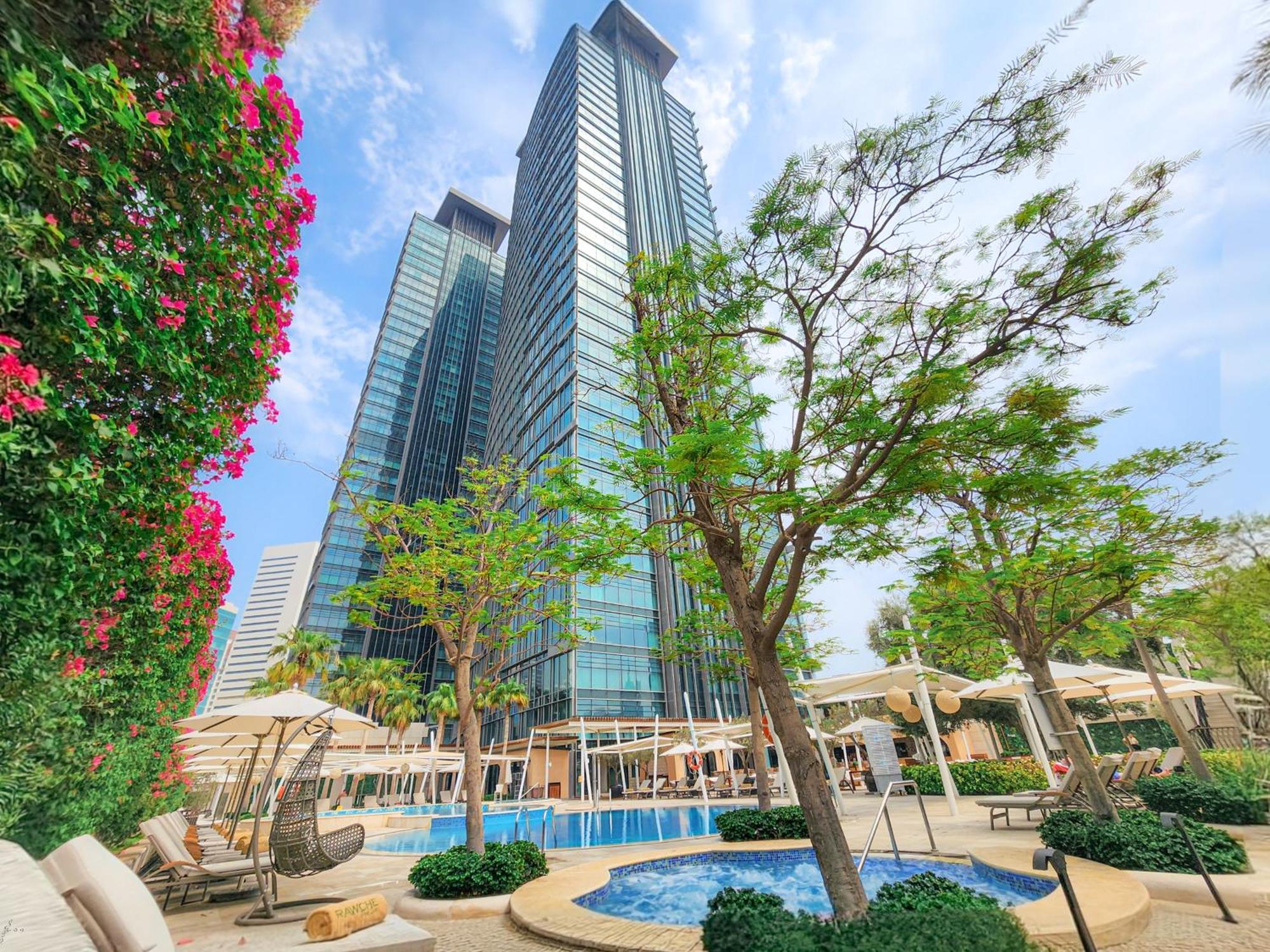 City Centre Rotana Doha Bagian luar foto The Ritz-Carlton, Hong Kong